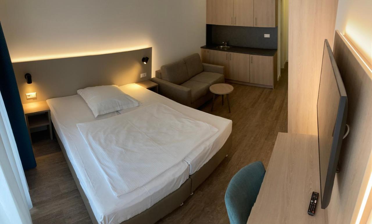 Hotel Zur Traube Moglingen Eksteriør bilde