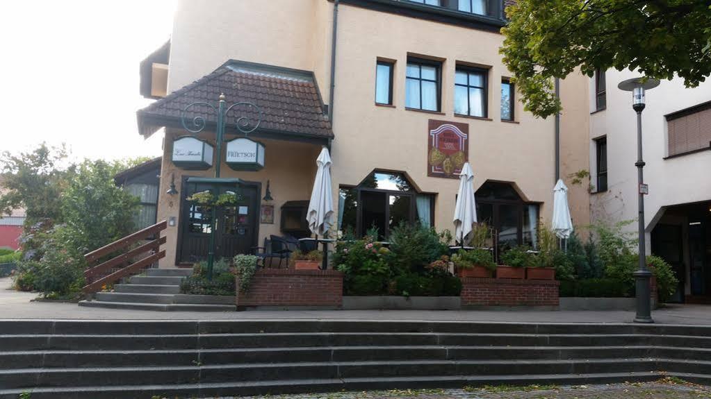 Hotel Zur Traube Moglingen Eksteriør bilde