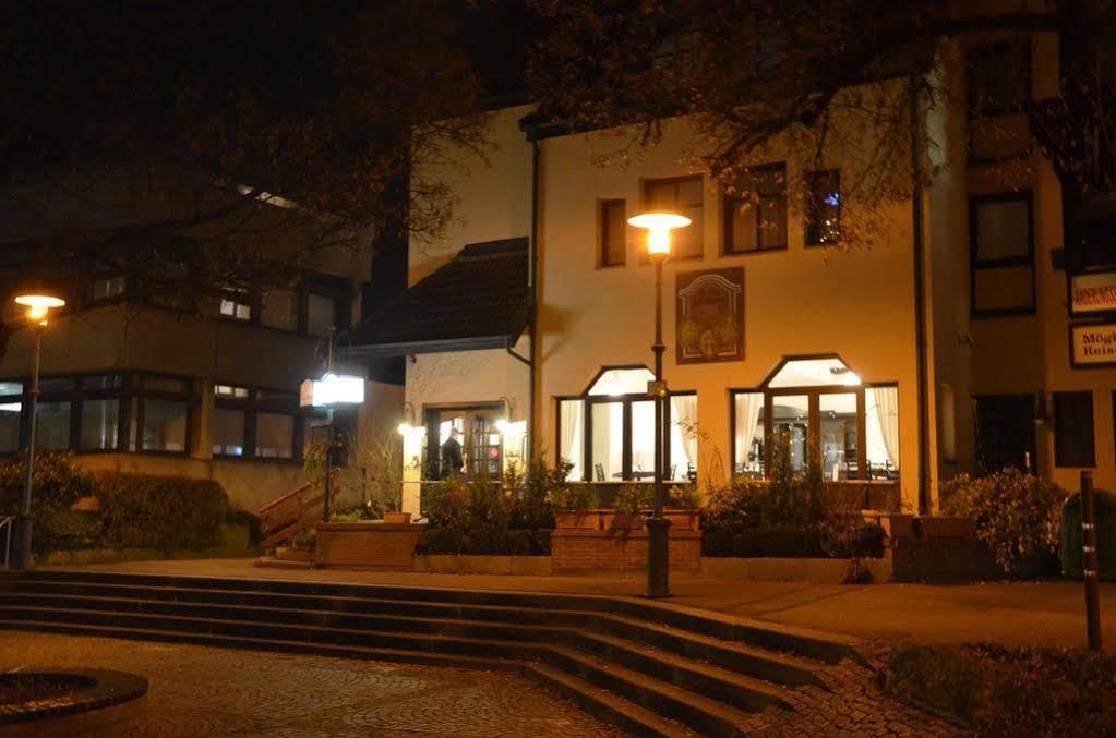 Hotel Zur Traube Moglingen Eksteriør bilde